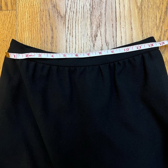 Classic Black Vintage Chanel Pencil Skirt with gold Chanel button - Picture 9 of 10